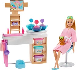 Barbie  Yüz Bakımı Yapıyor GJR84