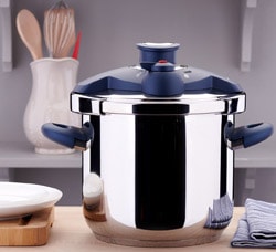 Korkmaz  Bella Azura 7 lt Düdüklü Tencere